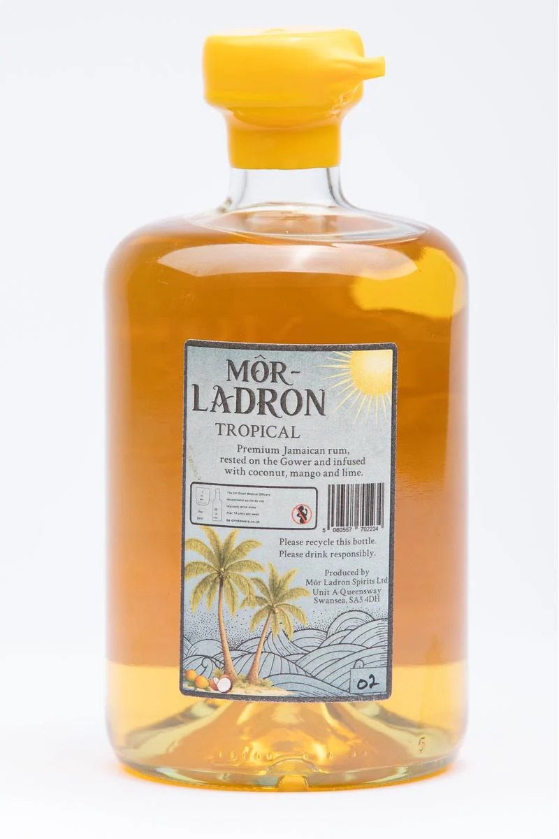 Mor Ladron Tropical Rum - Image 2